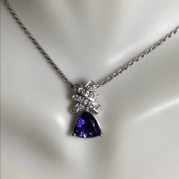 14k WG TANZANITE PENDENT - Picture 2 of 6